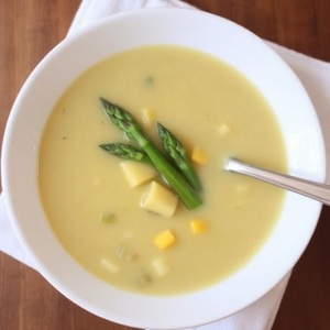 Sweet Corn & Asparagus Soup